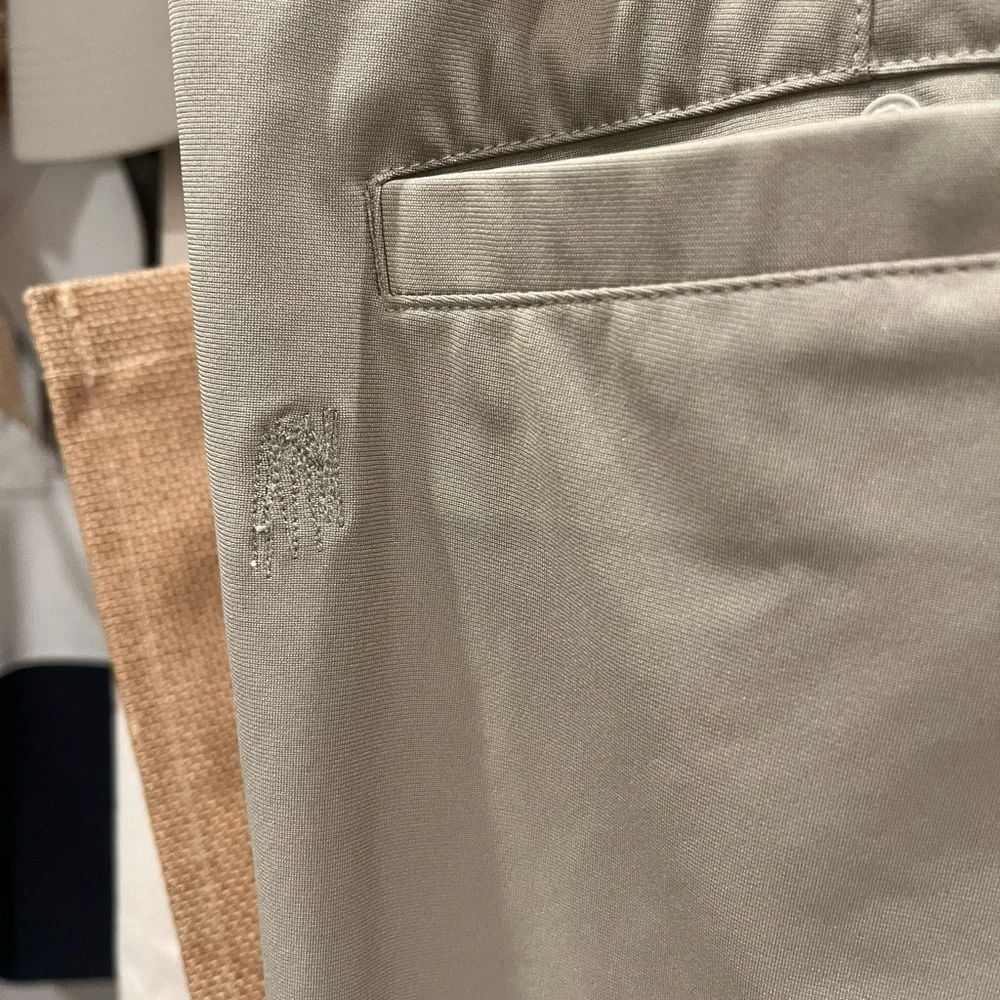 🍋Lululemon ABC‎ Classic fit men’s pants size 34